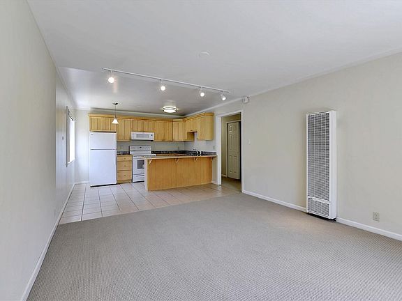 3rd image of 2065 Ellis St #14