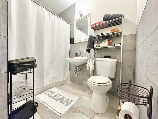 Rented by Doorway NYC, LLC | media 16