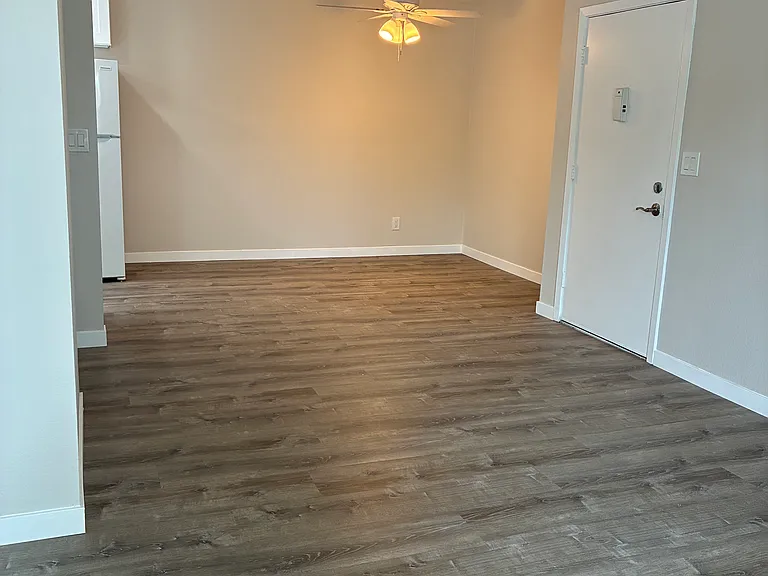 Jovanna Villa Apartments — Photo 8