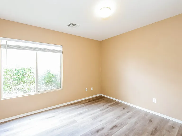 5136 Marsh Butte St — Photo 14