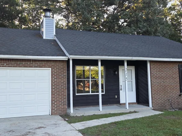 215 Spruce Court, Jacksonville, NC 28546