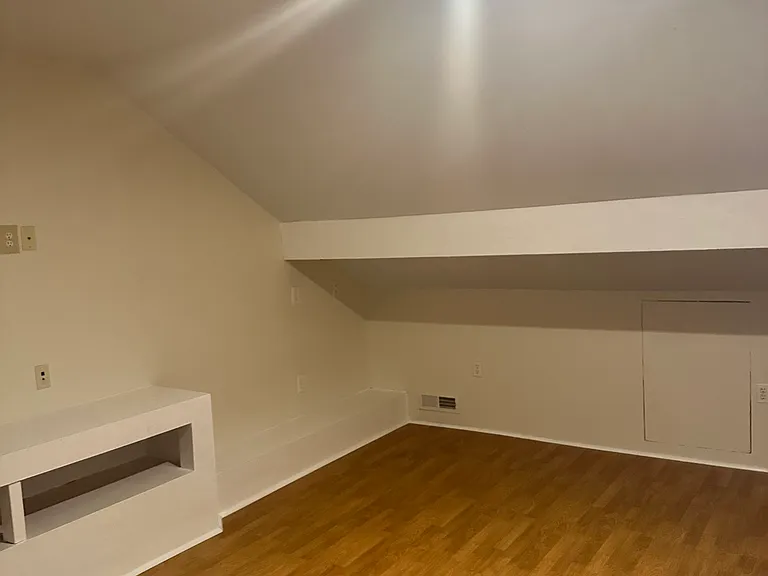 5804 Echingham Dr — Photo 11