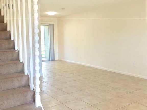 5th image of 6635 Warwick Cir APT 4