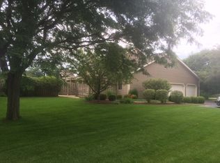 735 Cambridge Pl, Sycamore, IL 60178