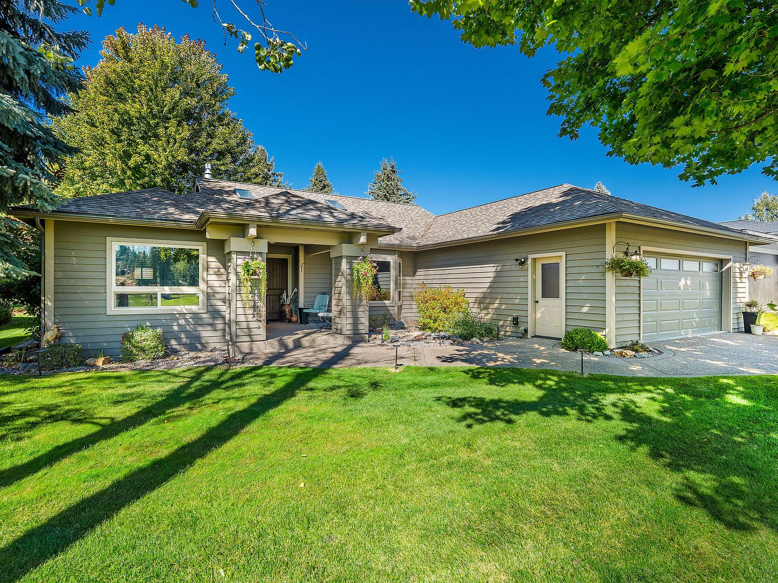 209 Bridger Dr — Eagle Bend Golf Club