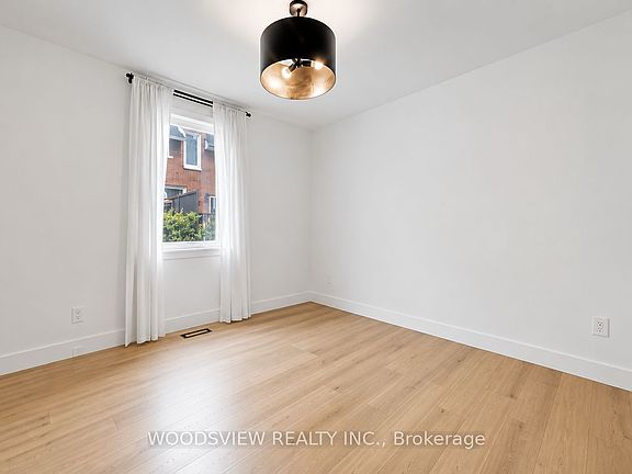 5th image of 388 Eagle St