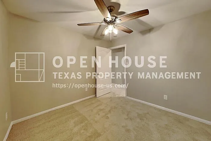 6213 Lennox Ln — Photo 16