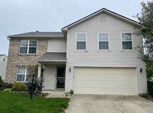 19186 Prairie Crossing Dr, Noblesville, IN 46062
