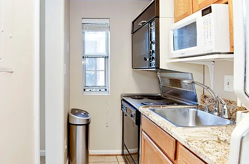 1728 N Queens Ln #184 — Photo 5
