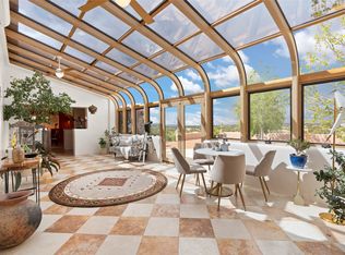 88 Chisholm Trl, Santa Fe, NM 87506