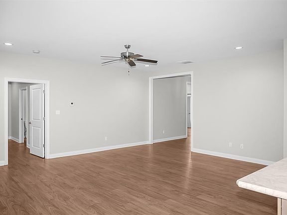 4th image of 6408 Thorn Ridge Xing