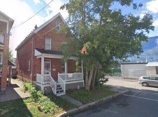 182 Gladu St, Ottawa, ON K1L6N4