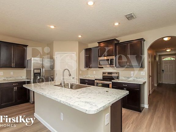 5th image of 1125 Newton Cir