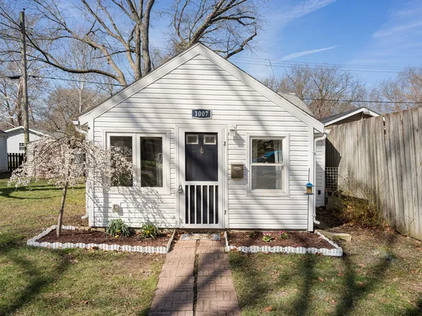 1007 S Cottage Grove Ave, Urbana, IL 61801