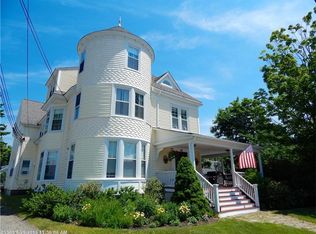 19 Mountain St, Camden, ME 04843