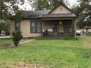410 W Peoria St, Paola, KS 66071