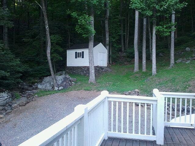 2nd image of 1255 Sawmill Rd