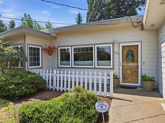 2nd image of 2378 19th St
