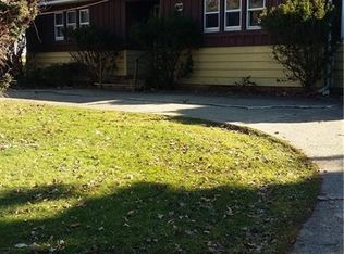 10600 Granger Rd, Garfield Heights, OH 44125