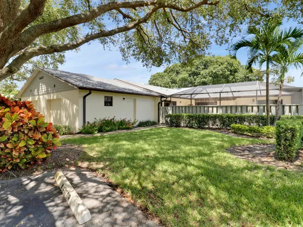 1427 Captains Walk #15, Fort Pierce, FL 34950