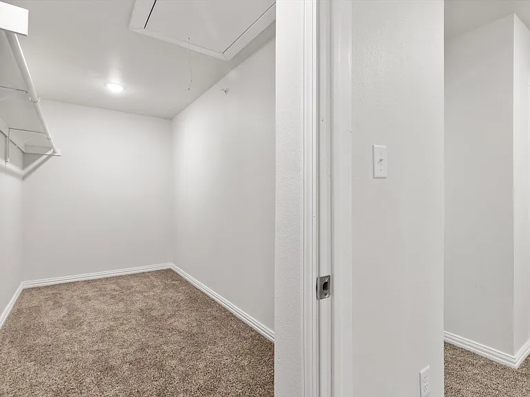 6200 Wilhitte Dr — Photo 12