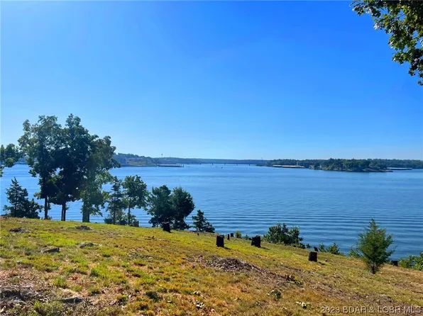 84 Blue Water Bay Dr, Sunrise Beach, MO 65079