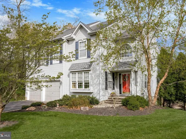 2716 Doe Dr, Jamison, PA 18929