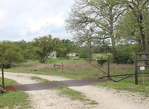 2nd image of 3126 County Road 208