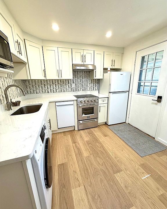 1st image of 1169 Nantasket Ave APT 2