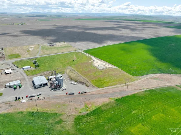 6667 Silcott Rd, Clarkston, WA 99403