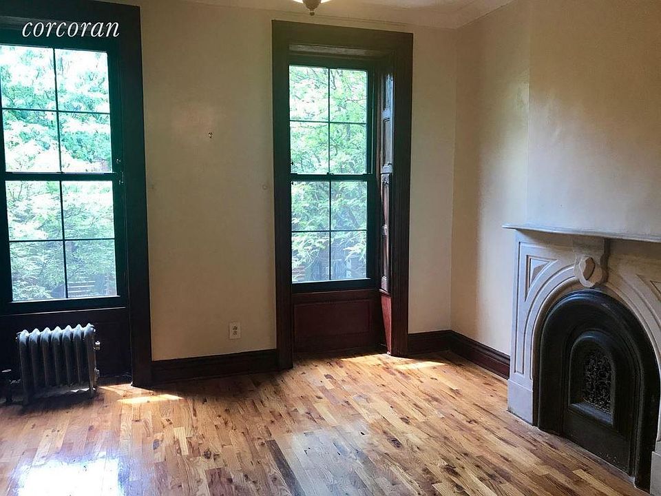 1st image of 371 Gates Ave #A