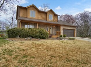 8 Driftwood Ln, Collinsville, IL 62234