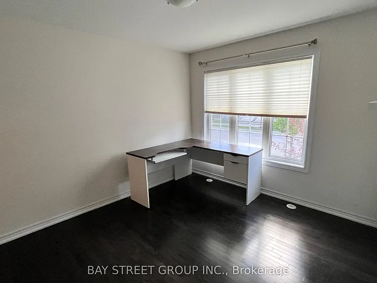 13 Highbury Ct — Photo 17