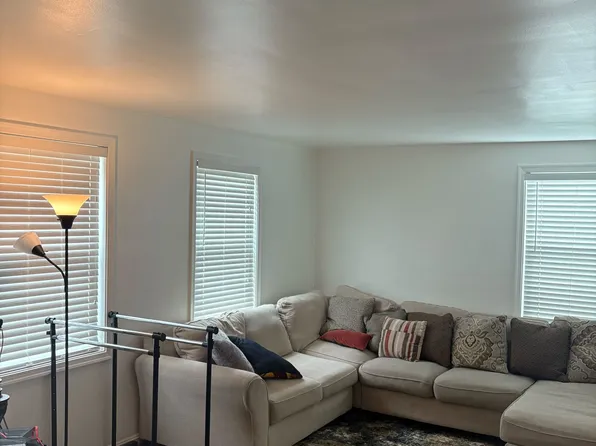 2301 Iverson St #2, Temple Hills, MD 20748