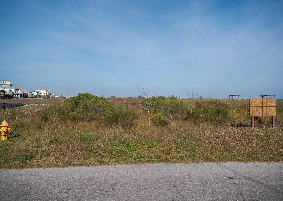1st image of 2308 Island Shores Dr