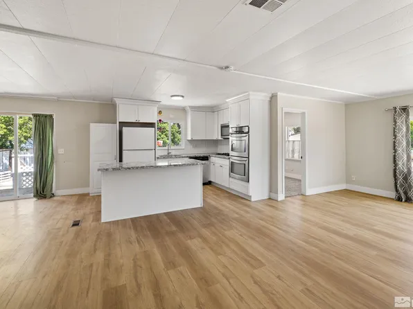 3745 Meadowlark Dr, Reno, NV 89508