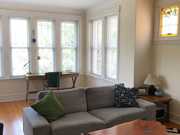 4th image of 4531 N Rockwell St #2
