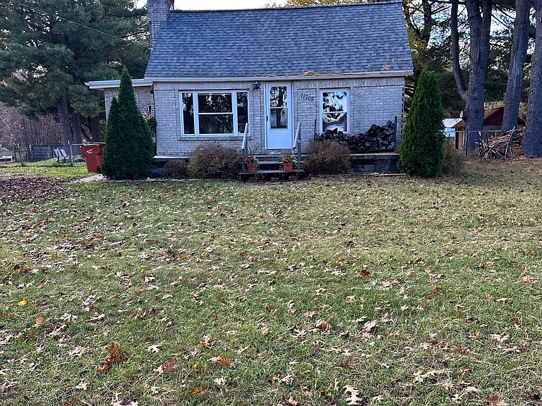 11765 Myers Lake Ave NE — Photo 1