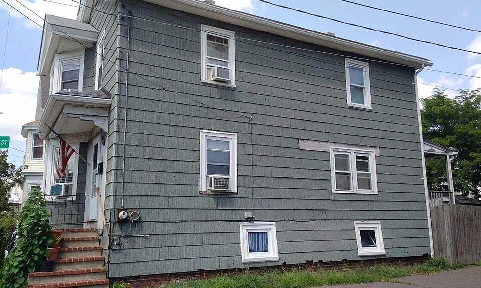 2nd image of 2-A Buffum Street Ext