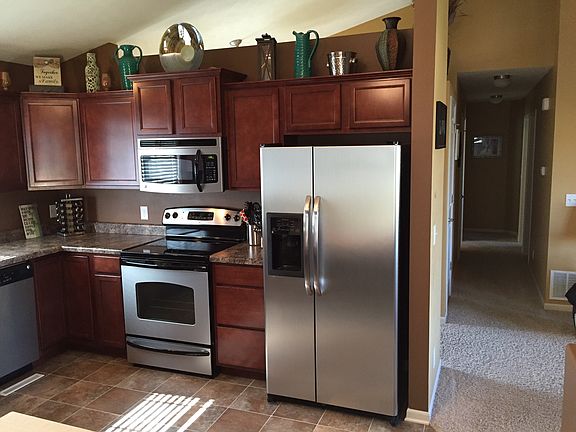 2nd image of 16922 Camden Ave