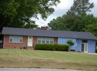 1330 Vandora Springs Rd, Garner, NC 27529