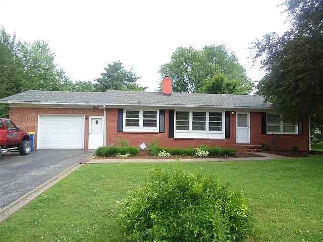 1st image of 911 Brookhaven Dr