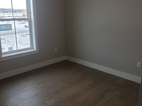 4th image of 1702 Annas Garden Ln #201