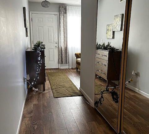 3rd image of 258 Hett Ave