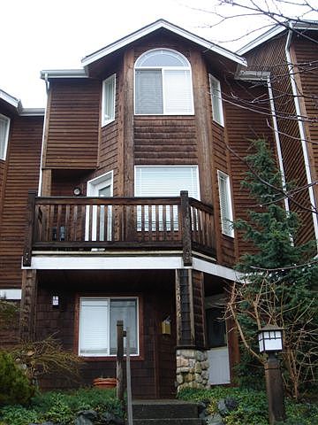 1st image of 2036 Franklin Ave E