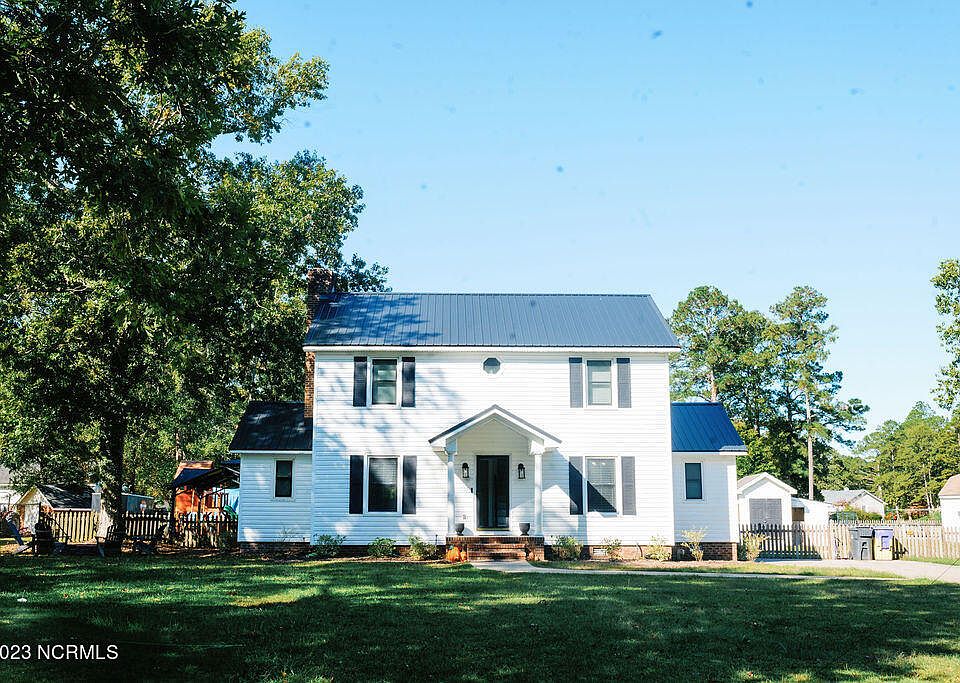 1st image of 222 Holly Drive