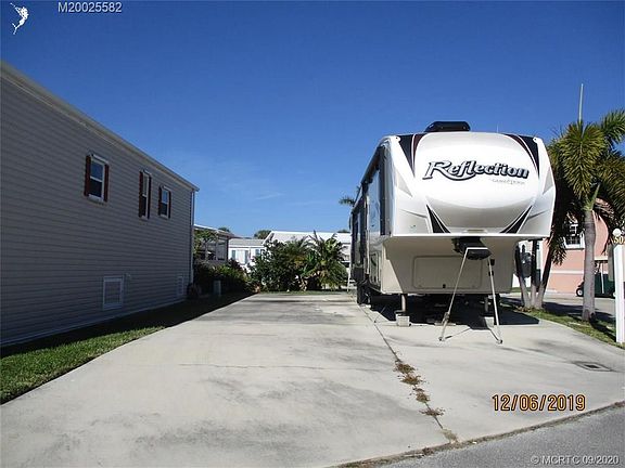 2nd image of 502 Nettles Blvd