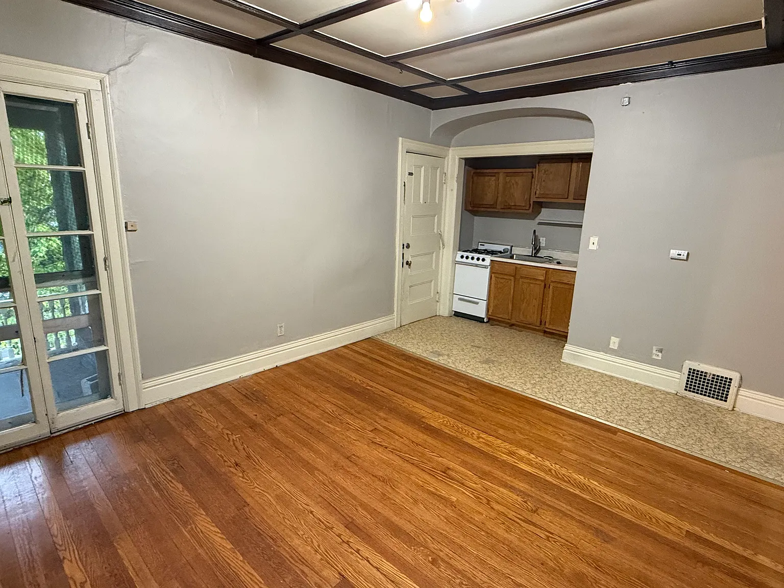 1 bed, 1000 sqft, $900 — Photo 2