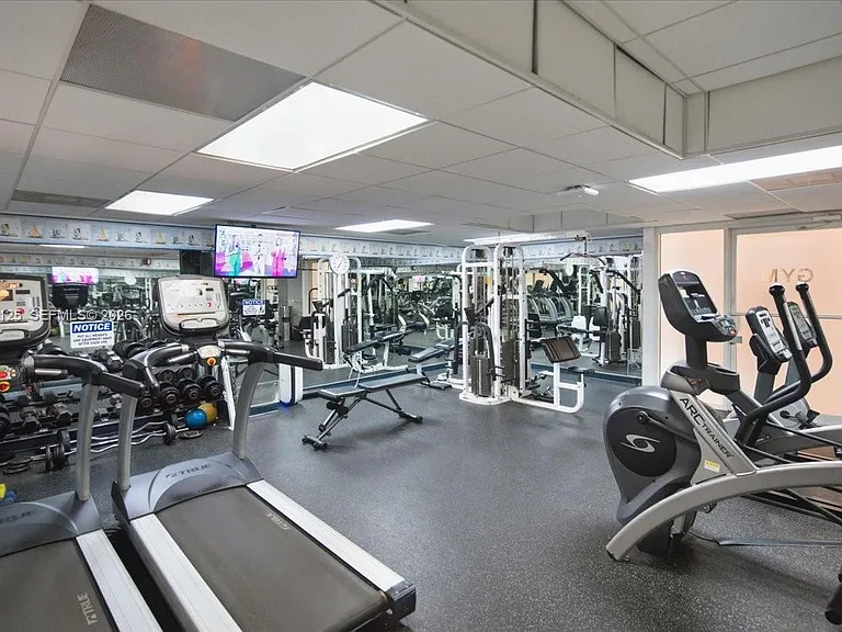 2899 Collins Ave #1022 — Photo 33