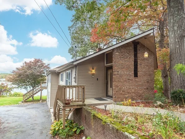 73 Waite St, Leicester, MA 01524